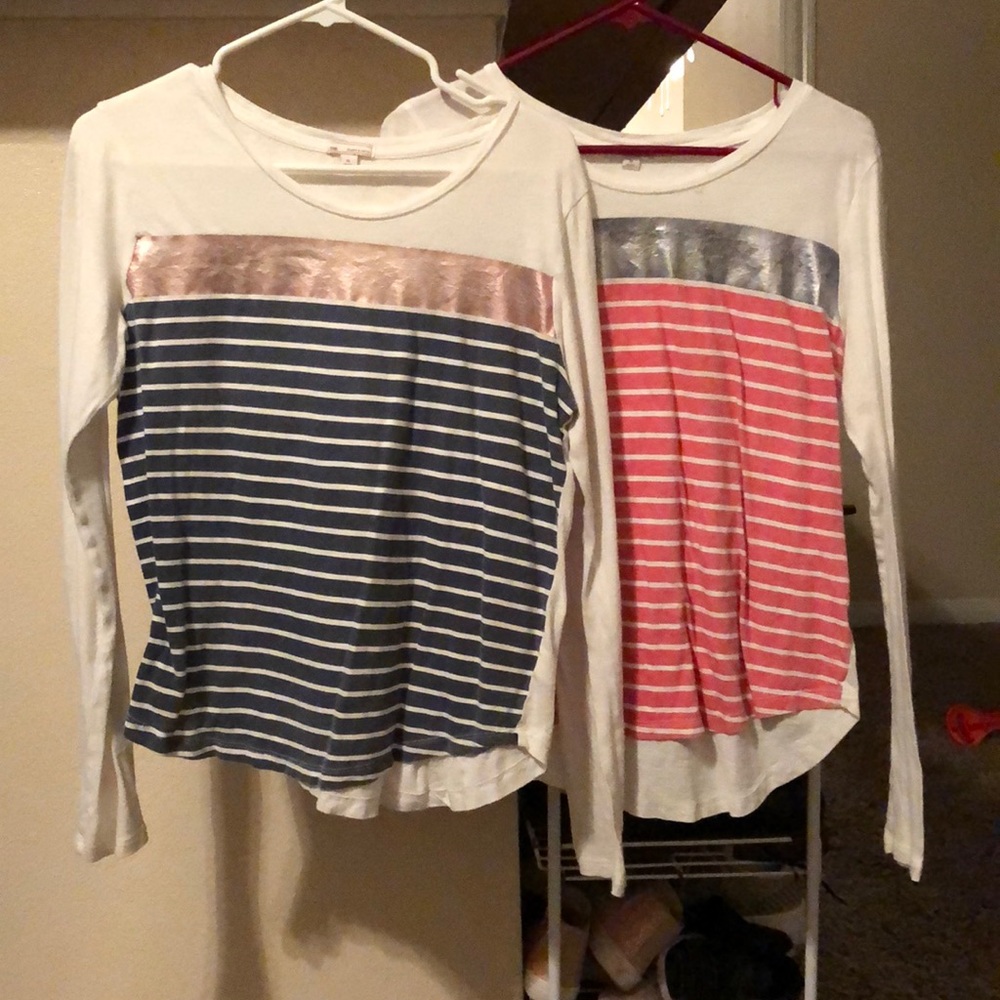 2 old navy long sleeve shirts